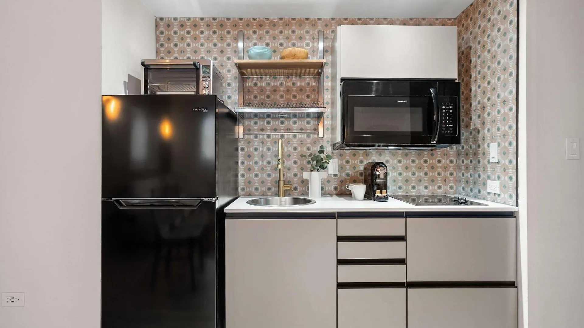 Hibird- Apartment And Suites Hotel San Juan