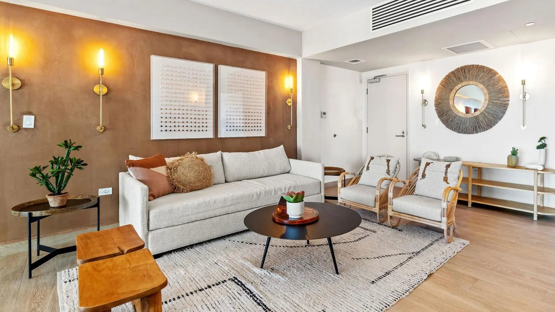 Hibird- Apartment And Suites Hotel San Juan