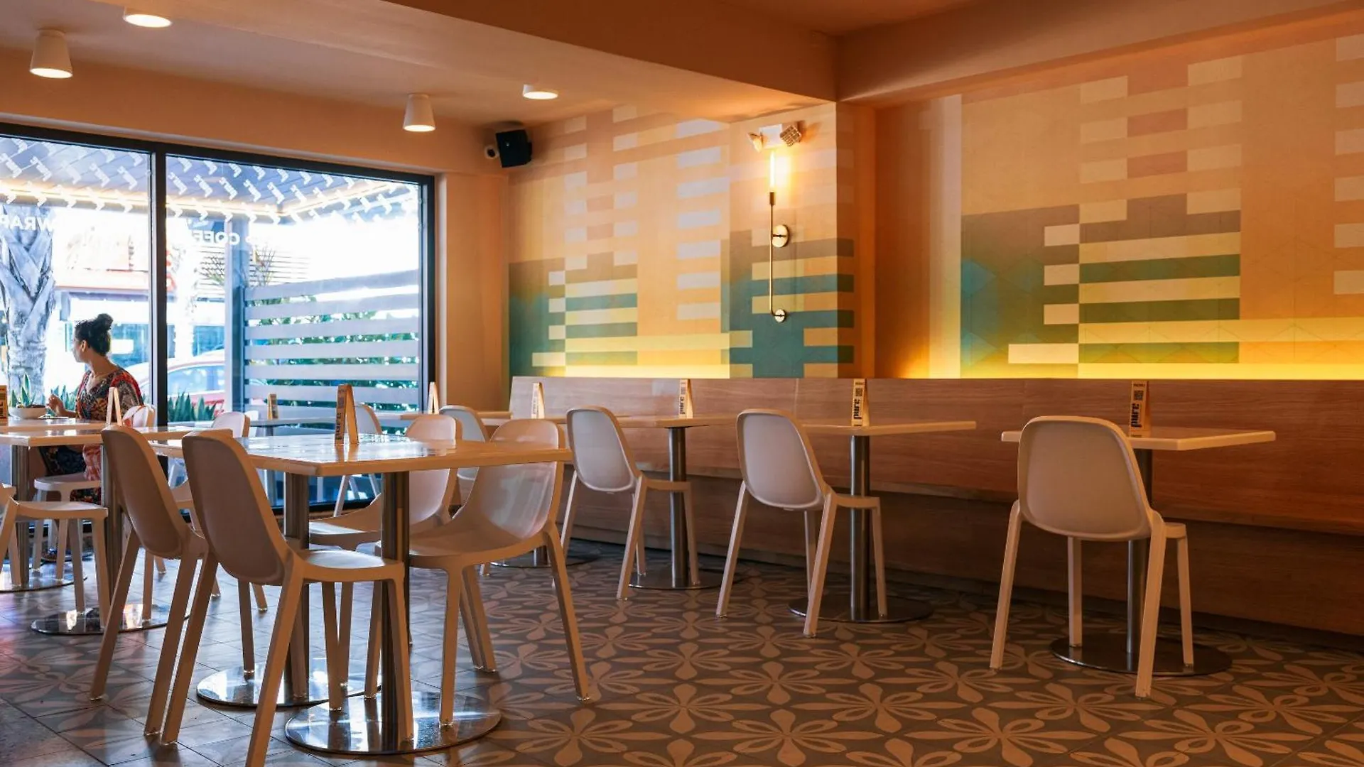 Hibird- Apartment And Suites Hotel San Juan