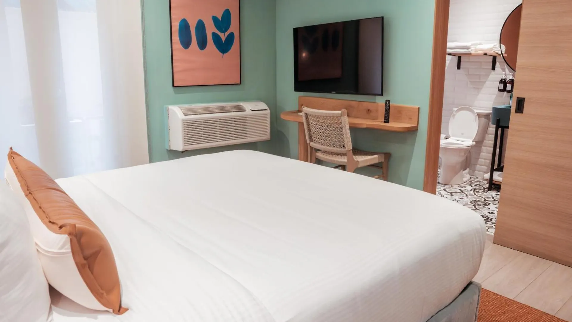 Aparthotel Hibird- Apartment And Suites Hotel San Juan